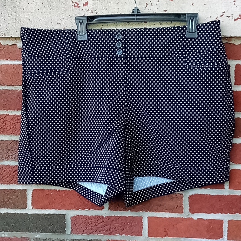 SOHO Apparel polka dot shorts 18